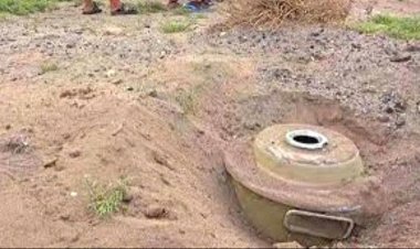 استشهاد 4 مدنيين بينهم طفل بانفجار لغم حوثي في الحديدة