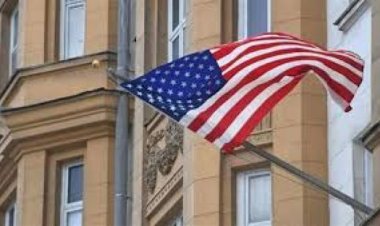 تظاهرة أمام السفارة الأميركية في كييف تدعو للإفراج عن أسرى الحرب