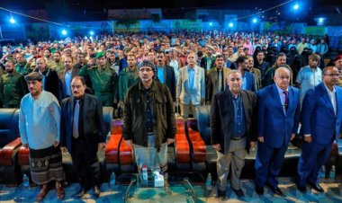 الرئيس الزُبيدي يزور الضالع ويلتقي قيادات المحافظة