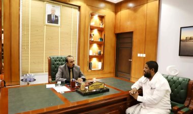 محافظ حضرموت يطلع على صعوبات سير العمل في مشروع 132 كيلو فولت بوادي وصحراء المحافظة "مشروع الأبراج"