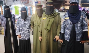 منتسبات الأمن بساحل حضرموت يفرضن حضوراً قوياً في تأمين الأسواق وفق توجيهات العميد المنهالي