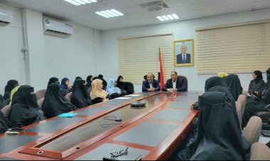 وزير الصناعة والتجارة يشيد بالدور المتميز للمرأة في ميادين العمل