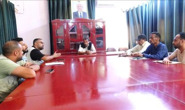 محافظ أبين يلتقي بفريق العون المباشر الكويتي لبحث توزيع المساعدات وبناء مركز لمعالجة سوء التغذية