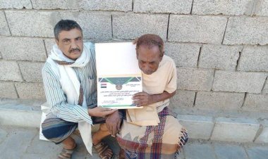 القائم بأعمال رئيس منسقية الانتقالي بجامعة أبين يطمئن على صحة المناضل الشرمي