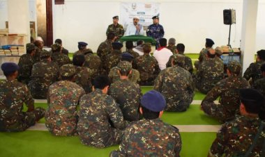 إدارة التوجيه المعنوي بشرطة وادي حضرموت تواصل برنامجها التوجيهي الرمضاني بمحاضرة حول تعزيز القيم لمنتسبي قوات الامن الخاصة