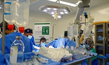مركز الملك سلمان للإغاثة يدشّن المشروع الطبي التطوعي لجراحة القلب المفتوح والقسطرة في محافظة عدن