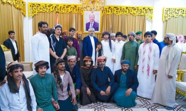 الرئيس الزُبيدي يطّلع على أنشطة اتحاد شباب الغد بالمهرة ويشيد بدوره في خدمة المجتمع .