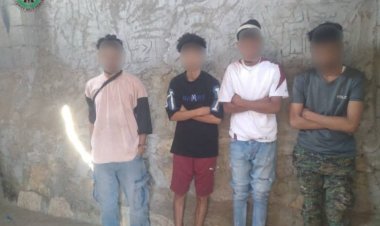 قوات الحزام الأمني في لحج تضبط أربعة متعاطين ومشتبهين بترويج مواد مخدرة