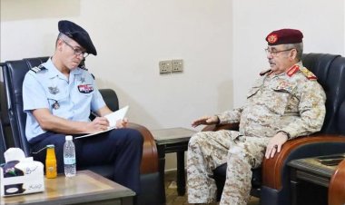 رئيس هيئة الاستخبارات بوزارة الدفاع يناقش مع الملحق العسكري الفرنسي المستجدات العسكرية والتعاون الأمني والاستخباراتي