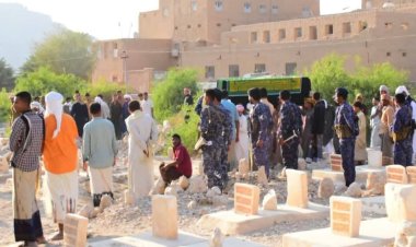 تشييع رسمي وشعبي لجثمان الشهيد البطل الجندي محمد عبدالقادر العامري بسيئون