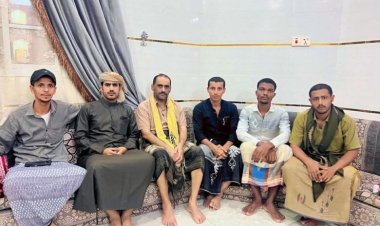 قائد محور الغيصة يقيم مأدبة إفطار لطلاب الكلية الحربية من أبناء محافظة المهرة