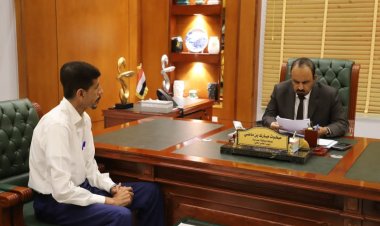 محافظ حضرموت يناقش مع مدير مكتب الشؤون القانونية الإجراءات المتعلقة بالبناء من الناحية القانونية