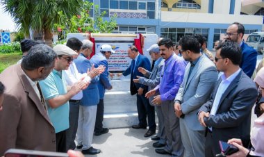 وزير النقل ورئيس الهيئة العامة للطيران يضعان حجر الاساس لمشروع مبنى الهيئة العامة للطيران المدني