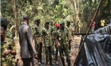 مسلحون يهاجمون قاعدتين عسكريتين للجيش النيجيري