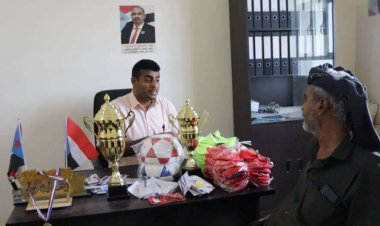 انتقالي لحج يدعم دوري الوهط الكروي بعدد من المستلزمات الرياضية