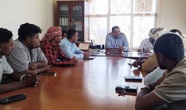 الوزير السقطري يتفقد سير العمل في مكتب وزارة الزراعة والري بسقطرى