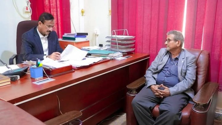 المحافظ بن الوزير يشدد على تعزيز مستوى الانضباط الوظيفي خلال شهر رمضان.