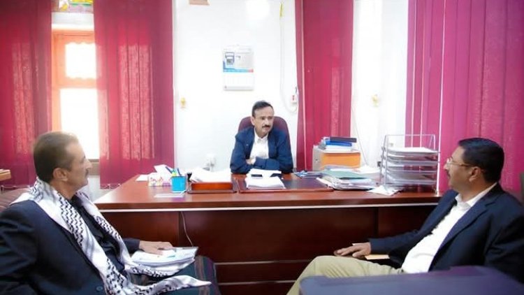 المحافظ بن الوزير يوجه باعتماد مرضى مراكز غسيل الكلى ومركز الأورام ضمن معونة السلال الغذائية.