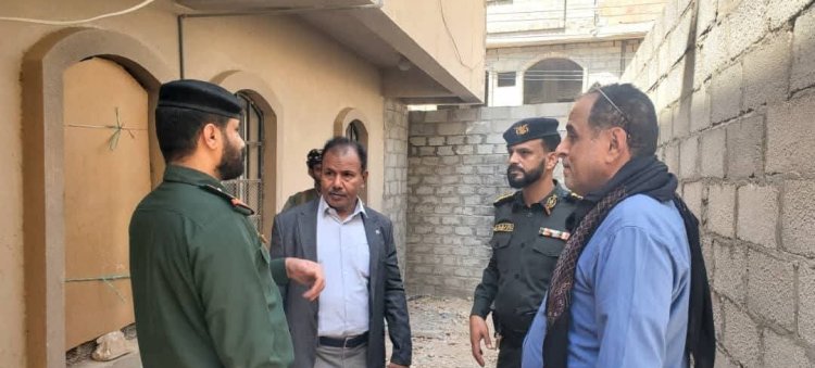 الوكيل العامري والعميد بن حبيش يتفقدان سير العمل الأمني في شرطة مديرية سيئون