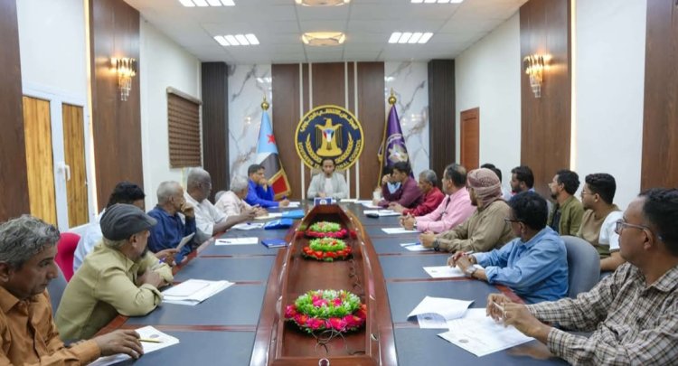 تنفيذية انتقالي العاصمة عدن تناقش تقرير أداء إدارة الشؤون الاجتماعية والجماهيرية والقيادة المحلية بدار سعد