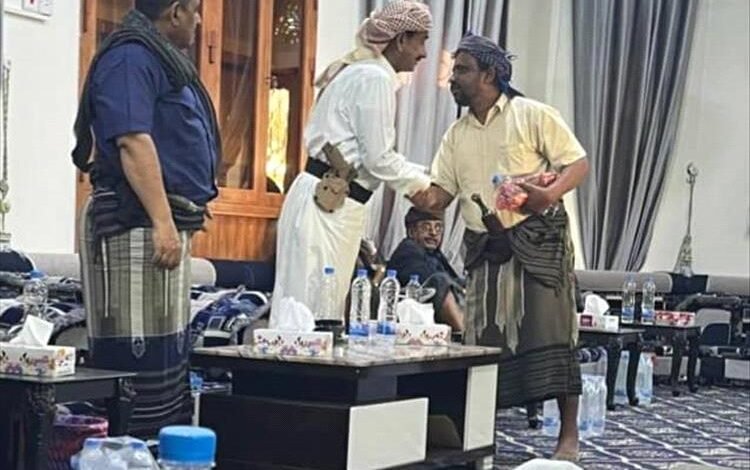 محافظ شبوة يستقبل القائد الأسبق للقوات الخاصة ويؤكد أن شبوة لكل أبنائها