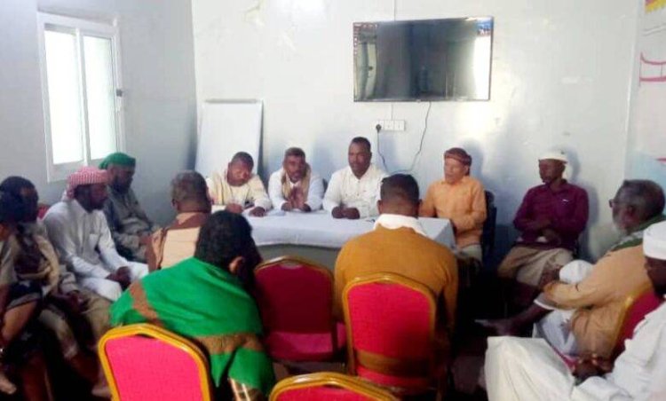 لقاء بميفع يجمع اللجنة المجتمعية بعقال الحارات ومندوبي المنظمات الخيرية