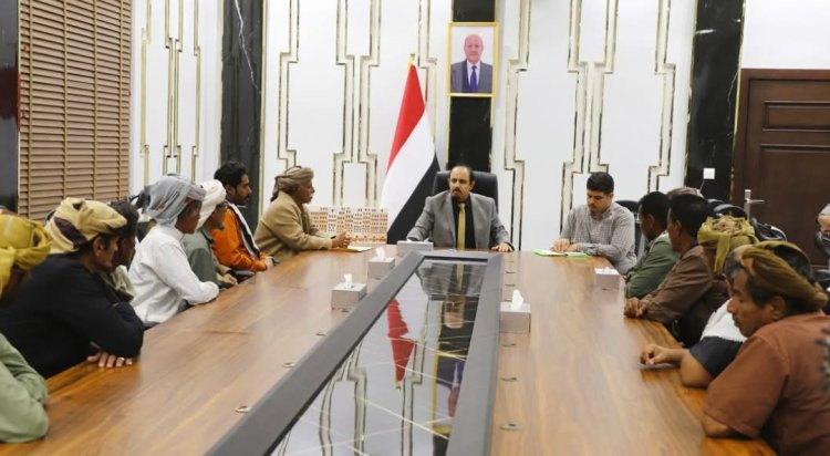 محافظ حضرموت يُشيد بدور القبيلة وشرائح المجتمع في تعزيز السلم الأهلي وقيم التسامح والتعايش وتعزيز الأمن