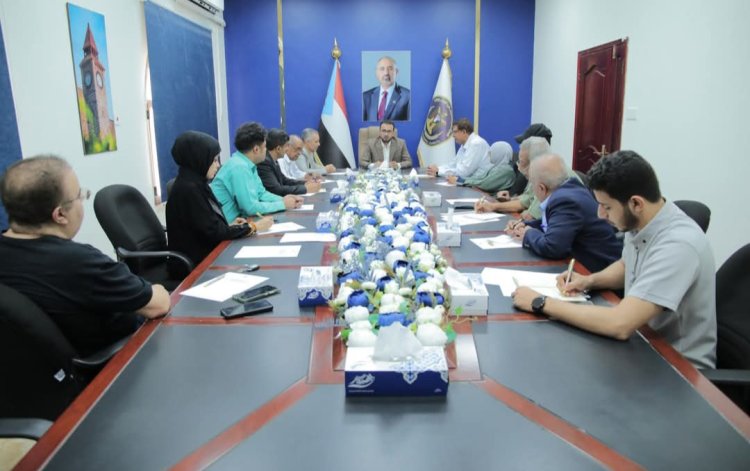 الهيئة الوطنية للإعلام تعقد اجتماعها الدوري برئاسة العولقي