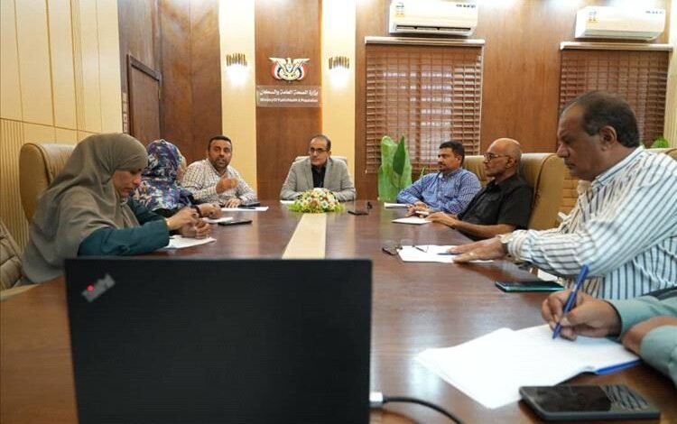 وزير الصحة يناقش تمويلات المشاريع المشتركة مع اليونيسيف