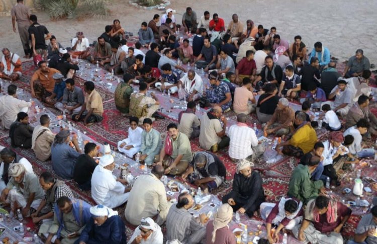 إدارة أمن مديرية المكلا و مركز شرطة روكب بويش يقيما مائدة الإفطار الرمضاني الثالث