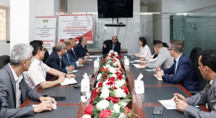 اجتماع برئاسة وزير المالية للاطلاع على أنشطة لجنة مكافحة غسل الأموال وتمويل الإرهاب