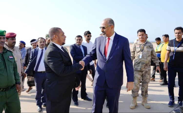 الرئيس الزُبيدي يختتم زياراته لمحافظات الجنوب ويعود إلى العاصمة عدن