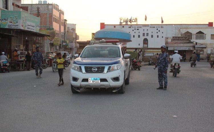 الأجهزة الأمنية في غيل باوزير تواصل تنفيذ خطتها الرمضانية لتأمين وتنظيم الأسواق