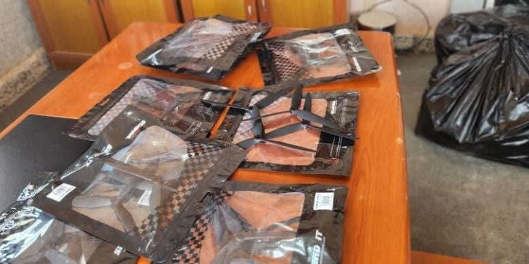 الجمارك تضبط 800 مروحة طيران مسيّر في منفذ صرفيت في المهرة