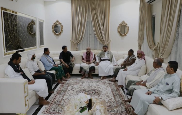 الكثيري يلتقي وفدا من قبائل نهد بالمكلا