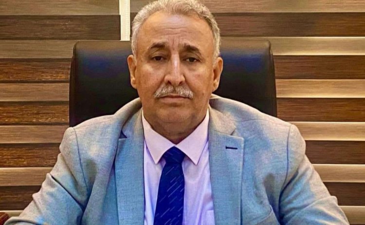 الربيزي يُعزّي علي محشك الكازمي في وفاة والدته