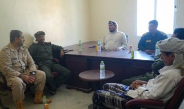 محافظ سقطرى يزور إدارة أمن حديبوه ويشيد بمستوى الانضباط الأمني.