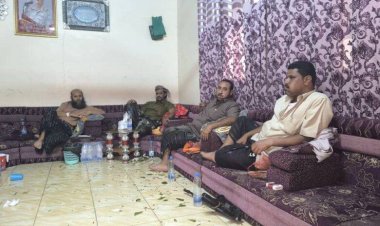 قائد اللواء الخامس يصل العاصمة عدن للاطمئنان على صحة الشيخ عبدالرحمن الكعلولي