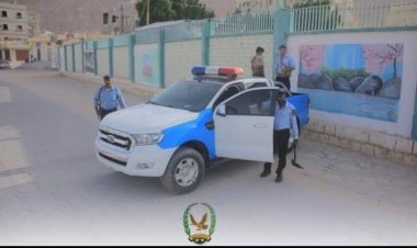 الشرطة السياحية بوادي حضرموت تضبط عددًا من المطلوبين ومتعاطي المخدرات بمدينة سيئون