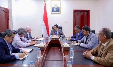 رئيس الوزراء يوجه بسرعة بدء تدشين الرحلات التجارية إلى مطار المخا الدولي