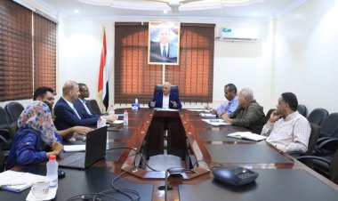 وزير المياه والبيئة يبحث مع البرنامج الإنمائي مشروع الإدارة المتكاملة لمصادر المياه