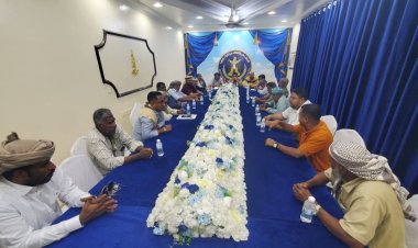 رئيس تنفيذية انتقالي حضرموت يعقد لقاءً موسعًا للتحضير والاستعداد لفعالية حضرموت أولًا بالمكلا