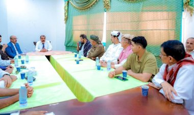 اللواء بن بريك يلتقي شيوخ قبائل يافع حضرموت الساحل