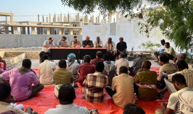 انتقالي حضرموت يُكثف استعداداته لمليونية "حضرموت أولًا" باجتماع موسع مع مراكز المكلا