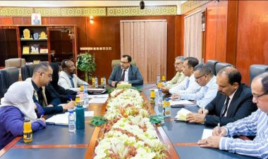 الوزير السقطري يبحث مع برنامج الأغذية العالمي تعزيز المشاريع المستدامة في القطاعين الزراعي والسمكي