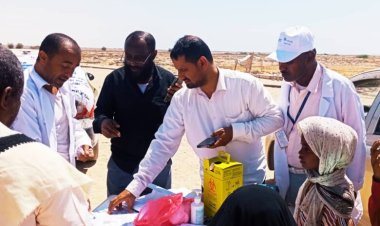 هيثم والمعلم ورائدة يتفقدون سير العمل لنشاط الايصالي التكاملي بمديرية الغيضة بالمهرة