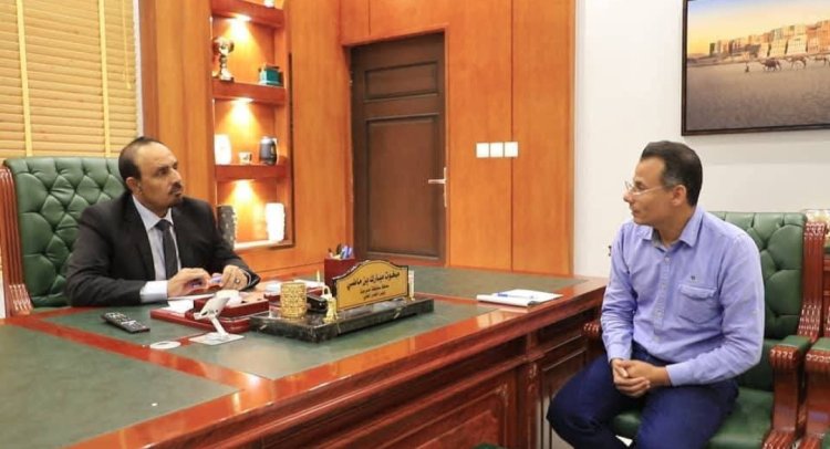 محافظ حضرموت يؤكد على أهمية تطوير منصة المشاريع وبرنامج الأرشفة الإلكترونية بالمحافظة