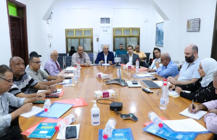 وزير المياه يفتتح ورشة تشاورية حول نتائج دراسة تشخيصية لوضع المياه في عدن