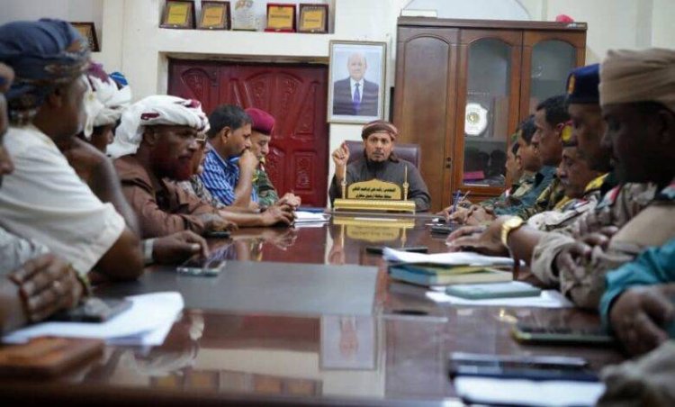 الثقلي يرأس اجتماعاً مشتركاً للجنة الأمنية والعسكرية والقطاع السمكي في سقطرى