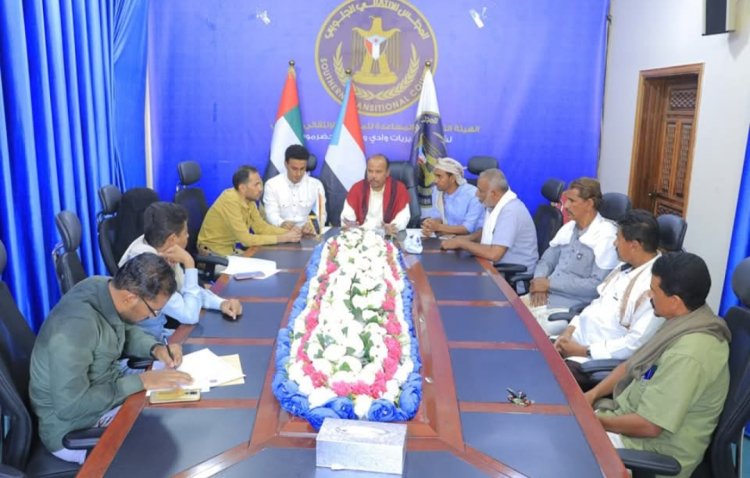 لجنة رصد الانتهاكات بانتقالي وادي وصحراء حضرموت تعقد اجتماع لبحث آليات التوثيق قبل وأثناء وبعد فعالية حضرموت أولا